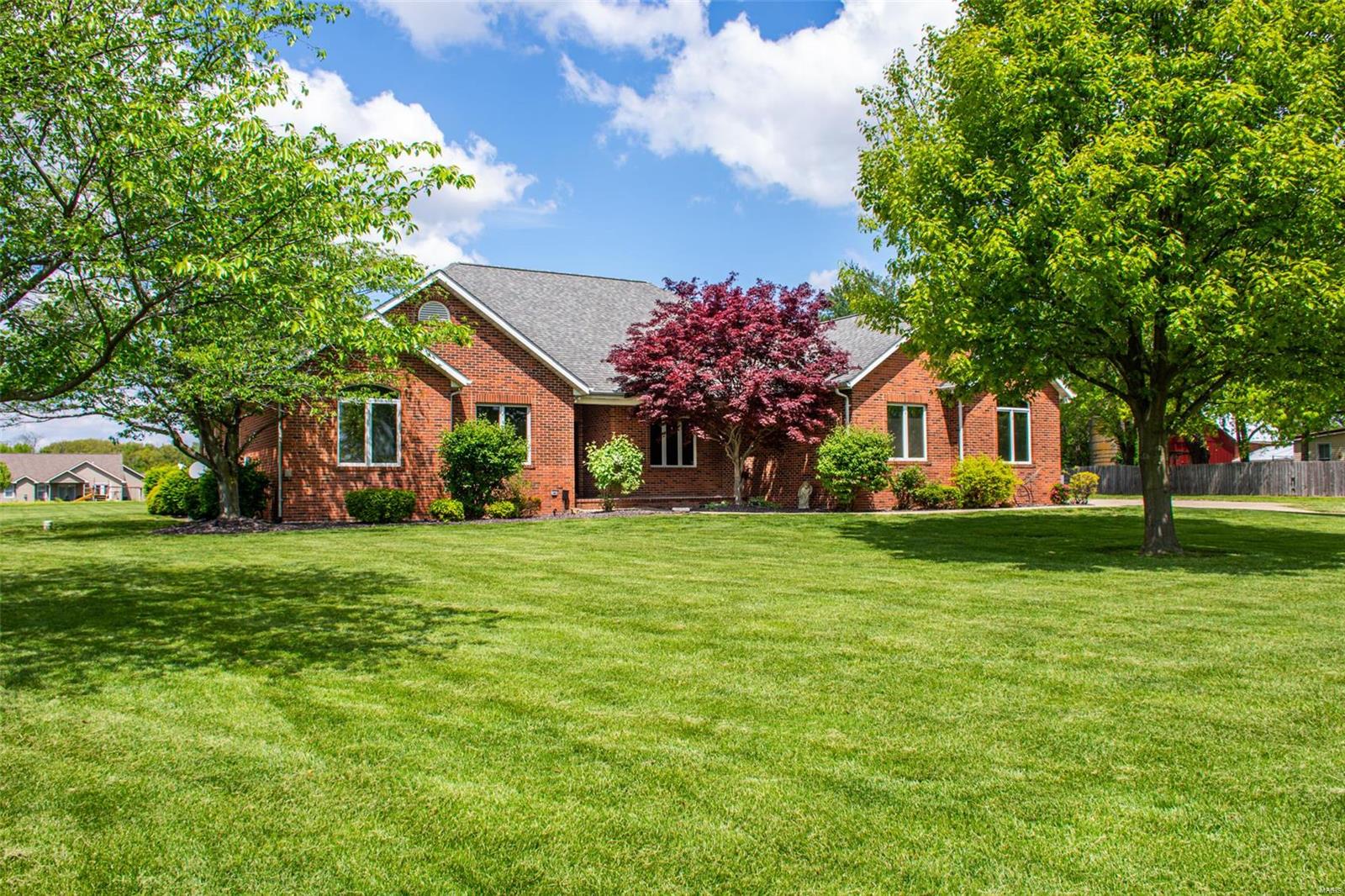 1029 Simmons Road O'Fallon, IL 62269 - Photo 3 of 89 Gallery Image 3