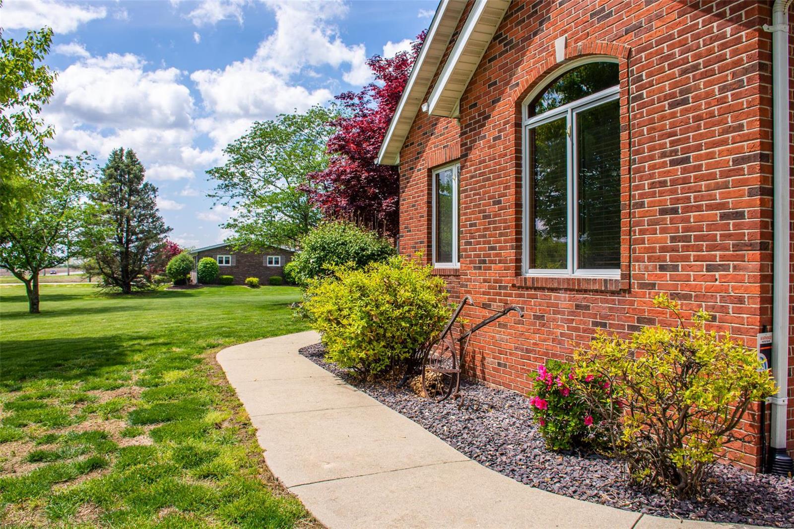 1029 Simmons Road O'Fallon, IL 62269 - Photo 28 of 89 Gallery Image 28