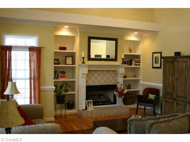 10046 Hampton Road Lexington, NC 27295 - Photo 2 of 9 Other. Living Room