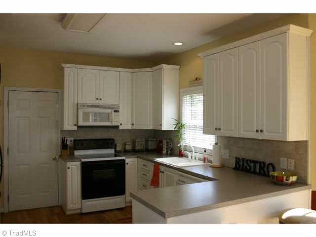 10046 Hampton Road Lexington, NC 27295 - Photo 4 of 9 Other. Kitchen