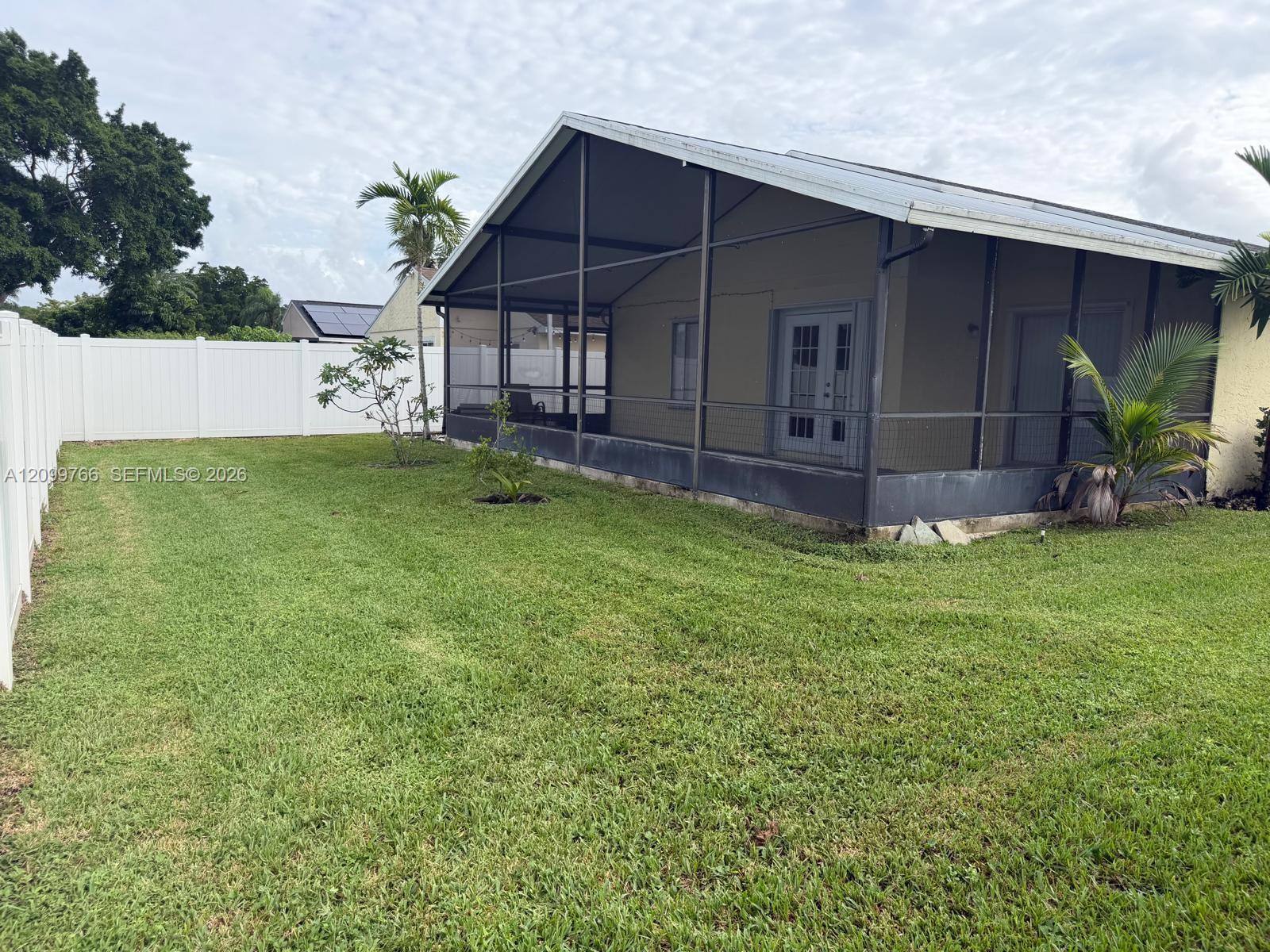 8289 Barnyard Way Boca Raton, FL 33433 - Photo 8 of 39 Gallery Image 8