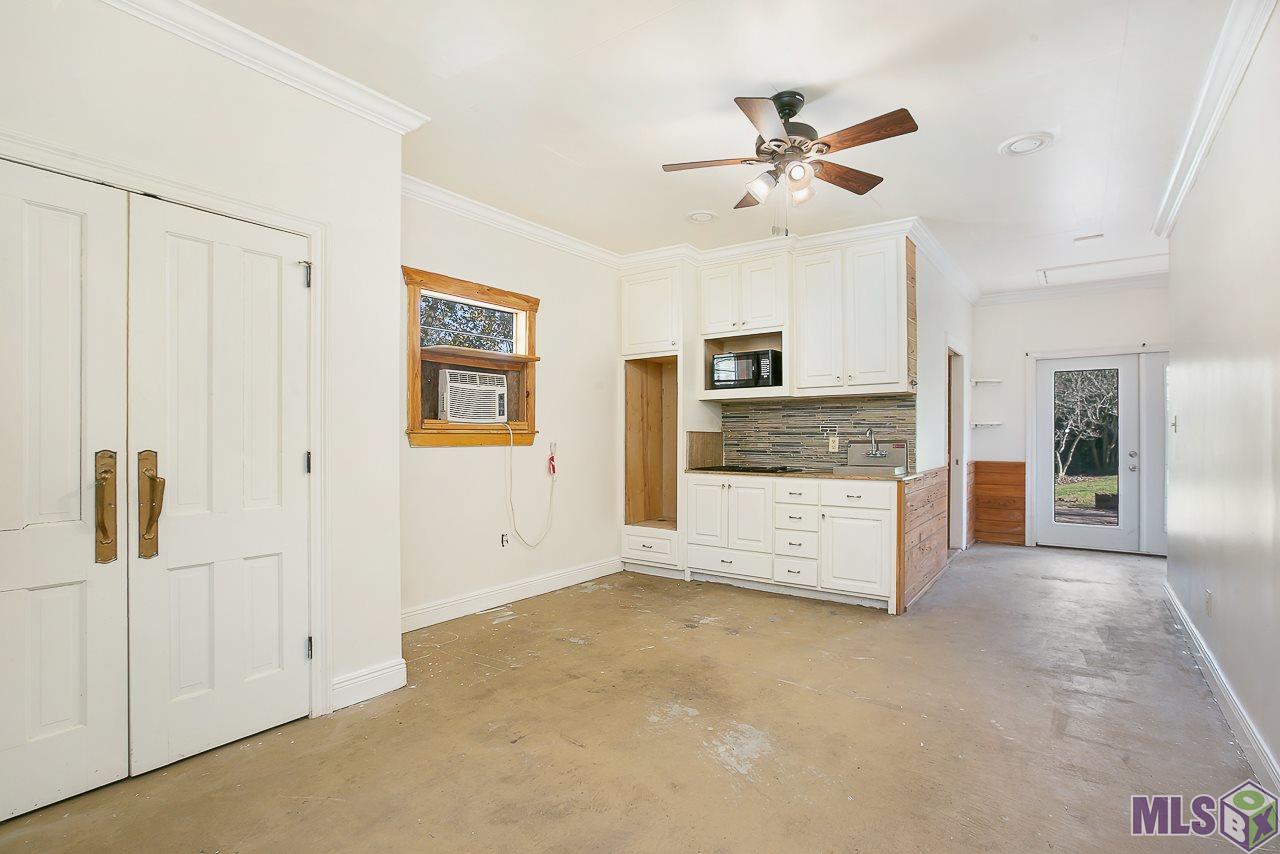 11529 Rue De Tonti Baton Rouge, LA 70810 - Photo 28 of 32 Detached Garage Apartment