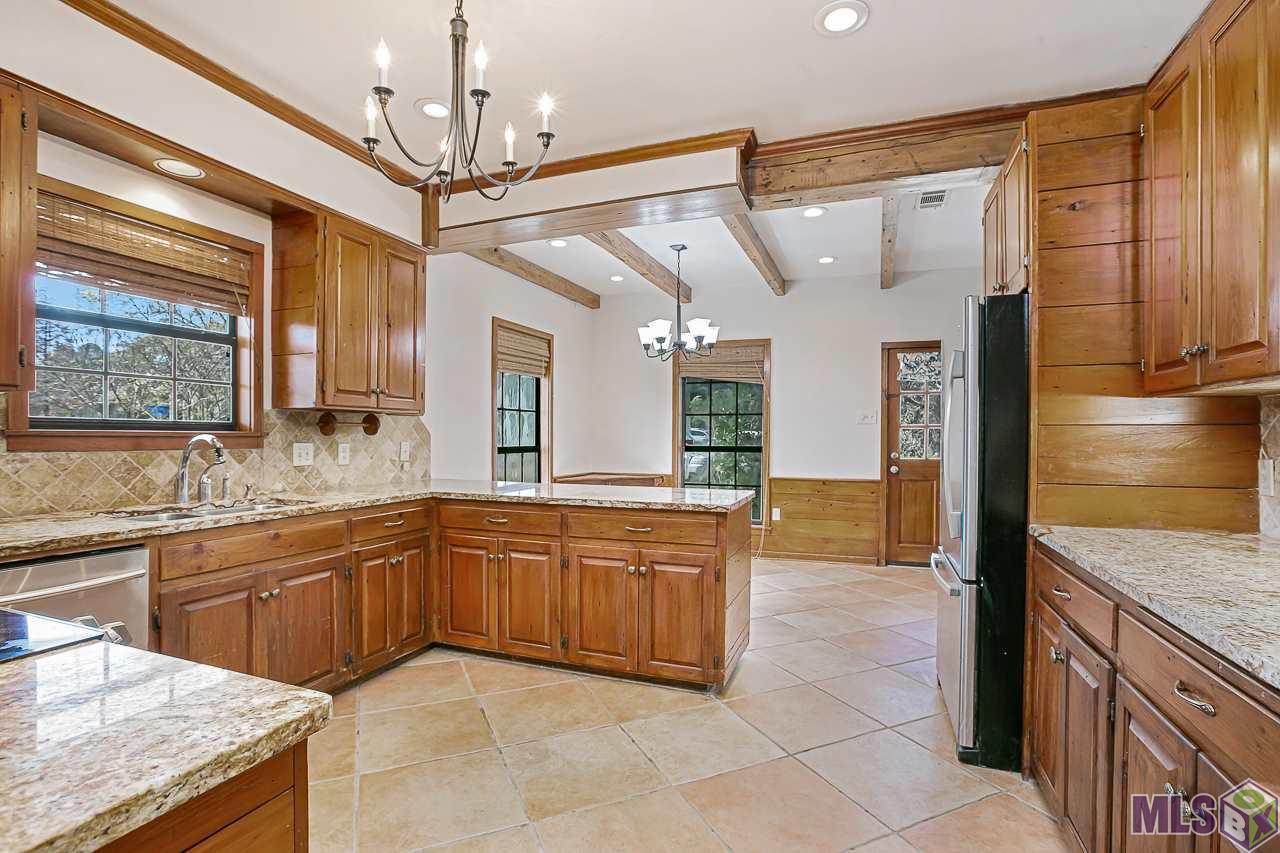 11529 Rue De Tonti Baton Rouge, LA 70810 - Photo 6 of 32