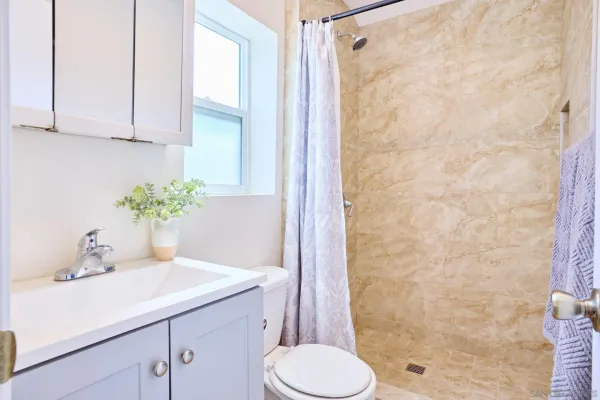 $850,000 | 3043-45 Helix Street, Spring Valley, CA 91977