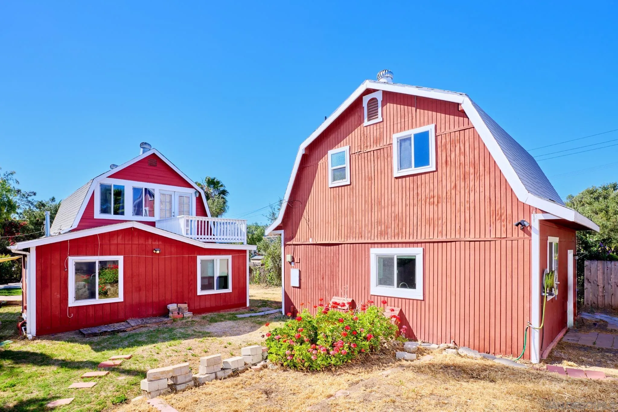 3043-45 Helix Street Spring Valley, CA 91977 - Photo 2 of 20 Exterior backs of both houses
