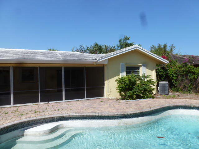 2056 Bonnie Street Boca Raton, FL 33486 - Photo 2 of 12 (15)