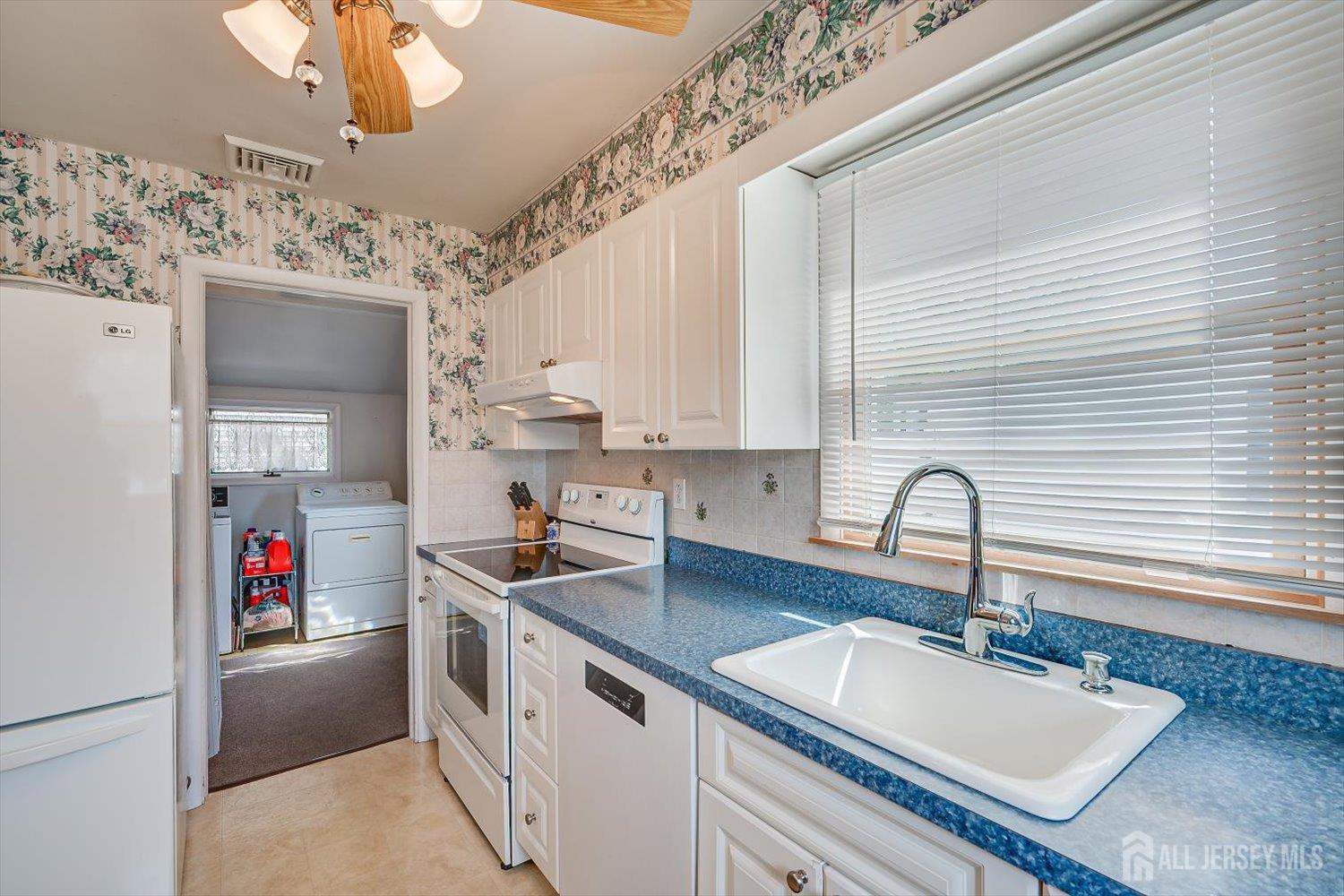 30 Walnut Street Edison, NJ 08817 - Photo 22 of 45