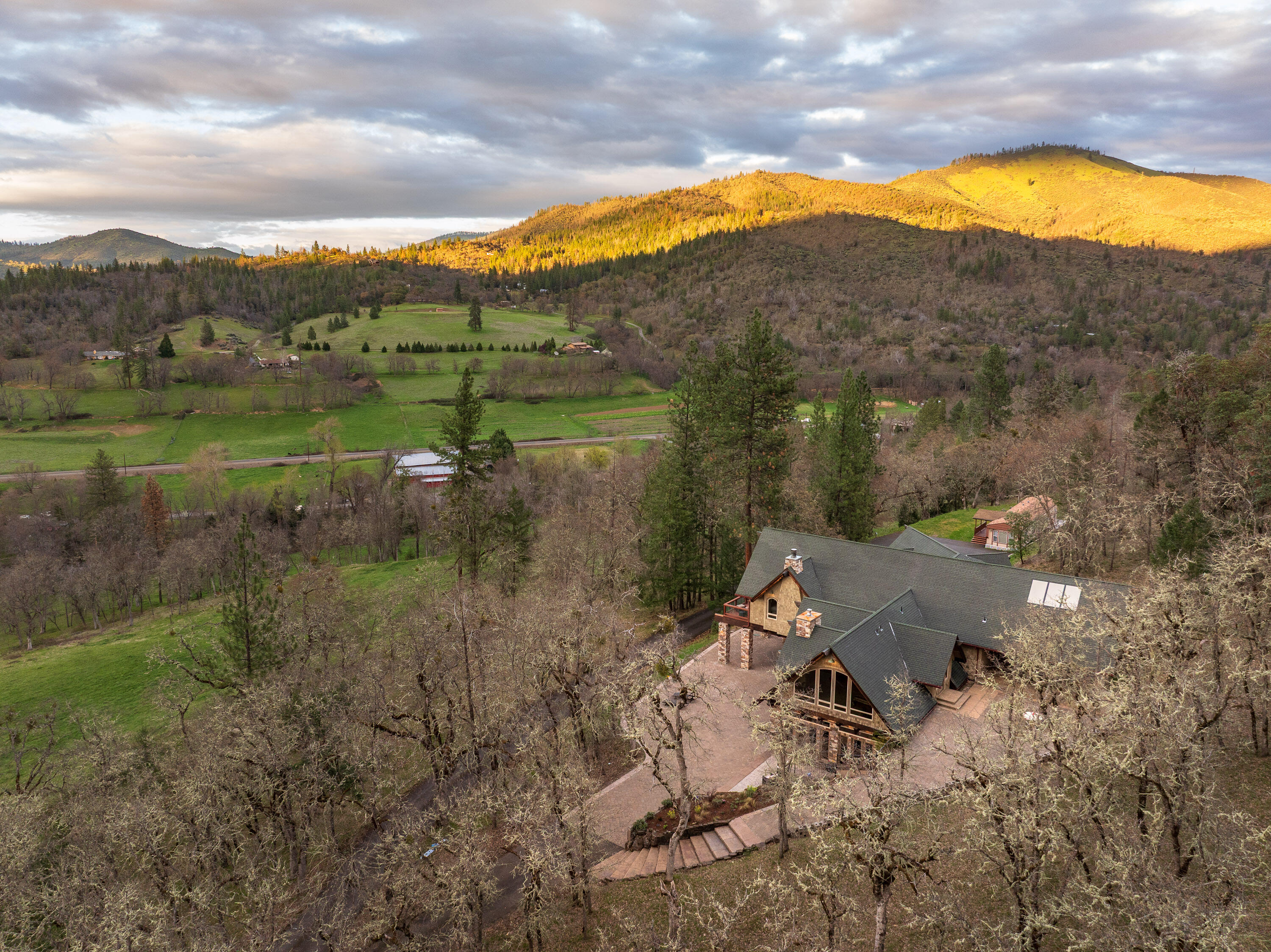 3998 Little Applegate Road Jacksonville, OR 97530 - Photo 67 of 77 3998LittleApplegate77