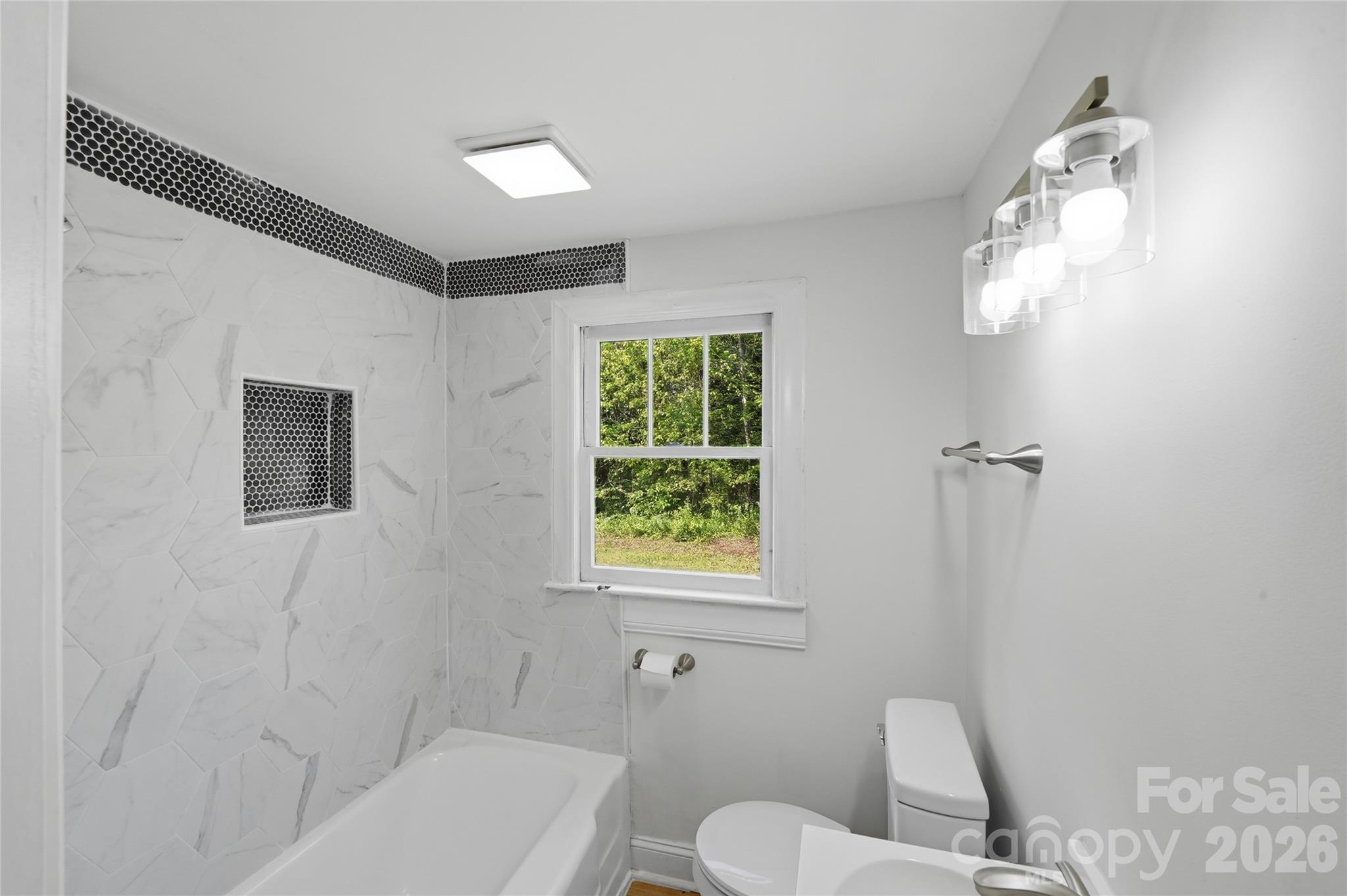 2231 Claremont Road Newton, NC 28658 - Photo 13 of 39