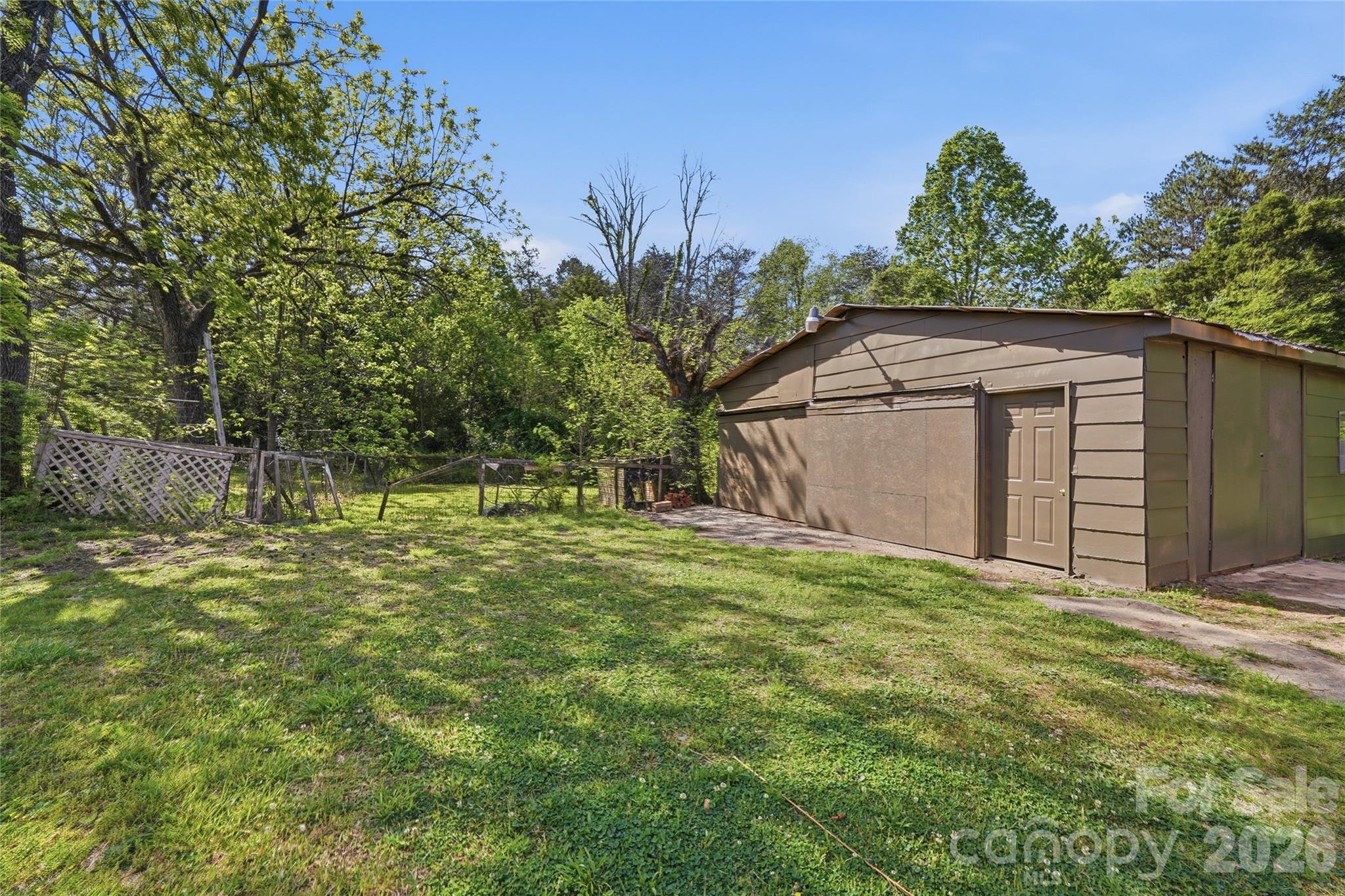 2231 Claremont Road Newton, NC 28658 - Photo 35 of 39