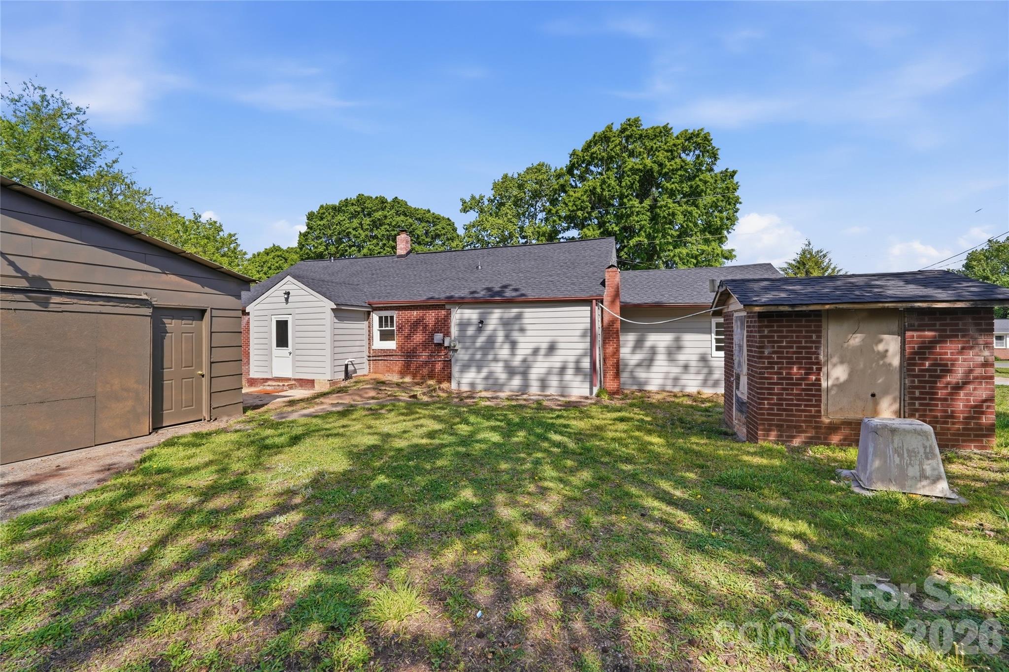 2231 Claremont Road Newton, NC 28658 - Photo 37 of 39