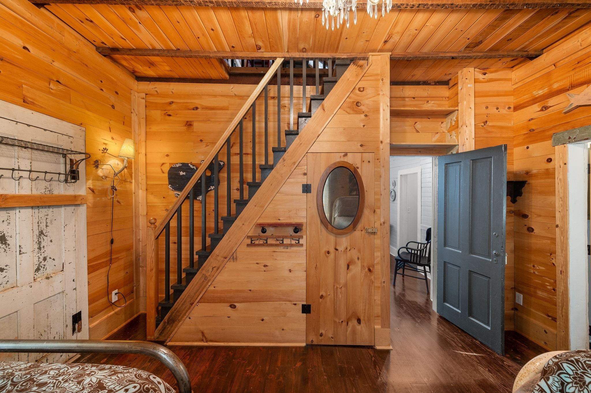 73 Kings Ferry Way St. Augustine, FL 32084 - Photo 12 of 71 a view of entryway with wooden floor