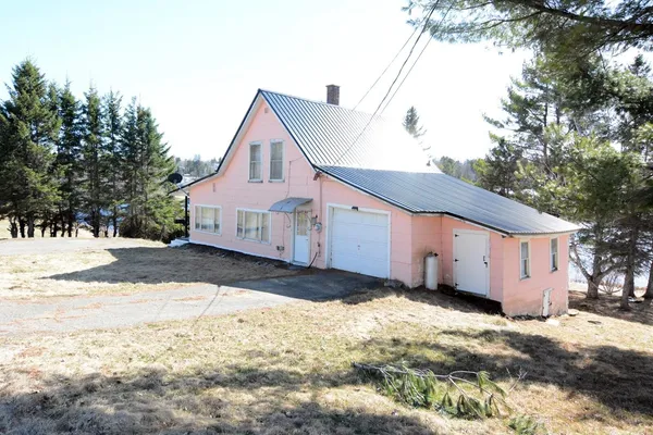 $159,000 | 36 Pondview Street, Limestone, ME 04750