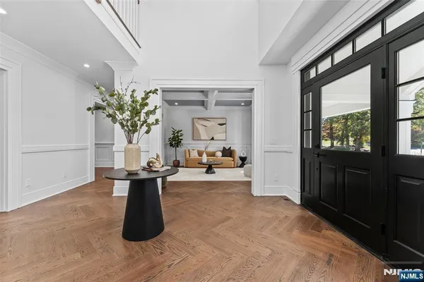 $5,500,000 | 330 Hartshorn Drive, Short Hills, NJ 07078