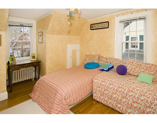 37 Ravine Road Stoneham, MA 02180 - Photo 11 of 17