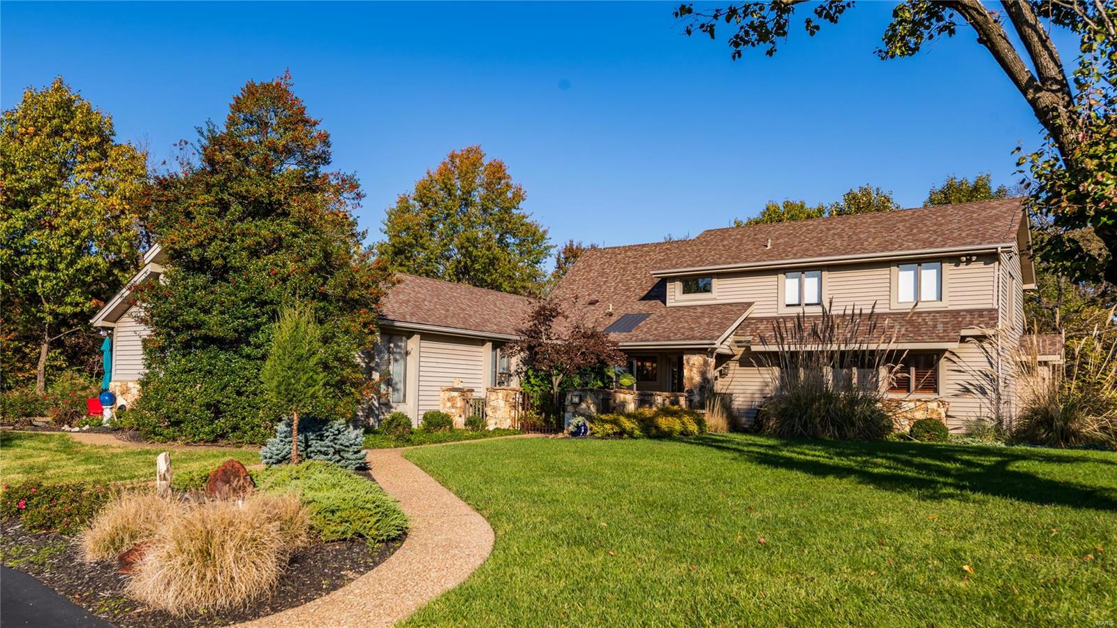 2 Chesterfield Lakes Road Chesterfield, MO 63005 - Photo 1 of 64 Gallery Image 1
