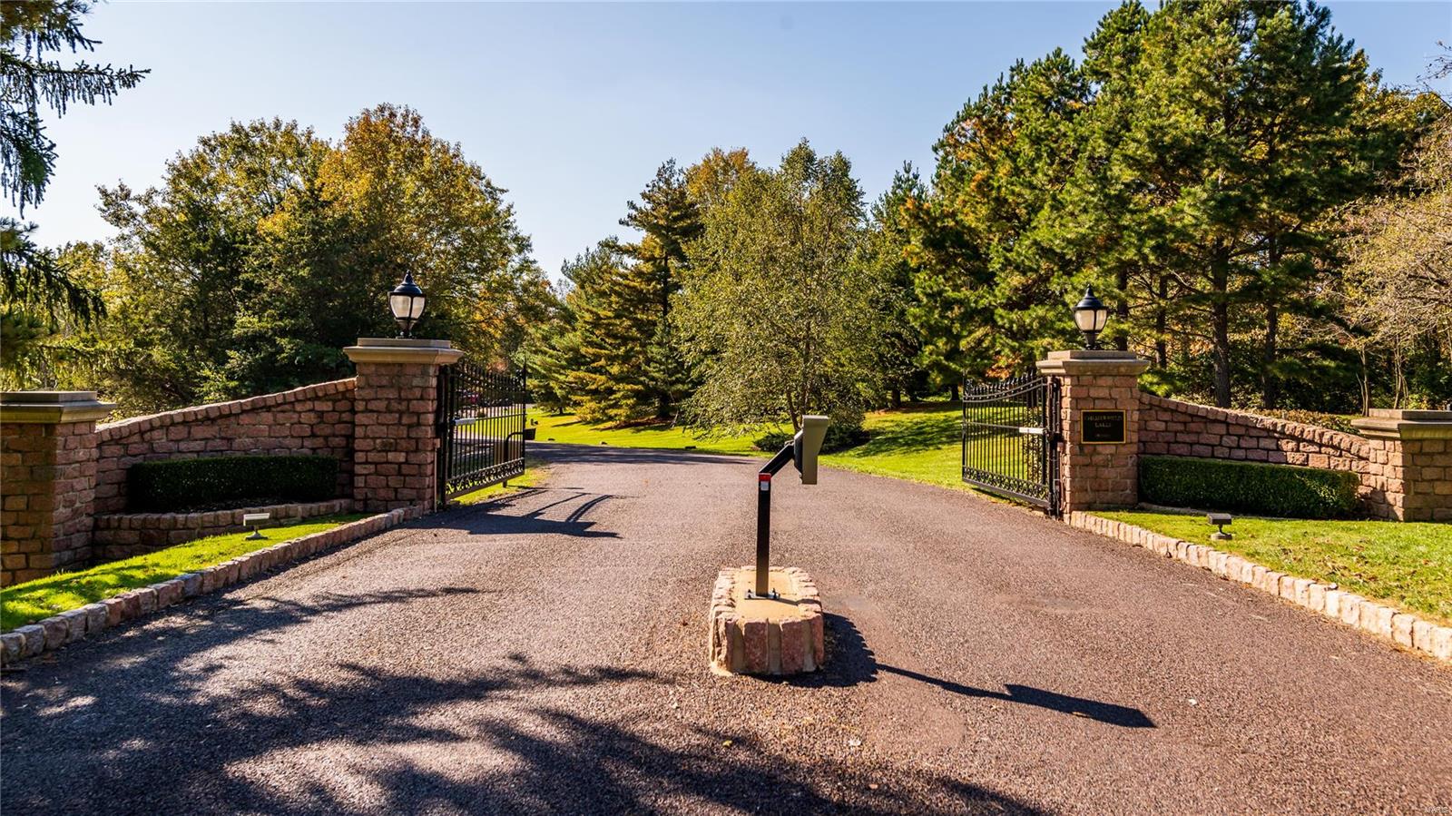2 Chesterfield Lakes Road Chesterfield, MO 63005 - Photo 61 of 64 Gallery Image 61