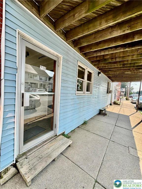 210 West Main Street Pen Argyl, PA 18072 - Photo 12 of 21