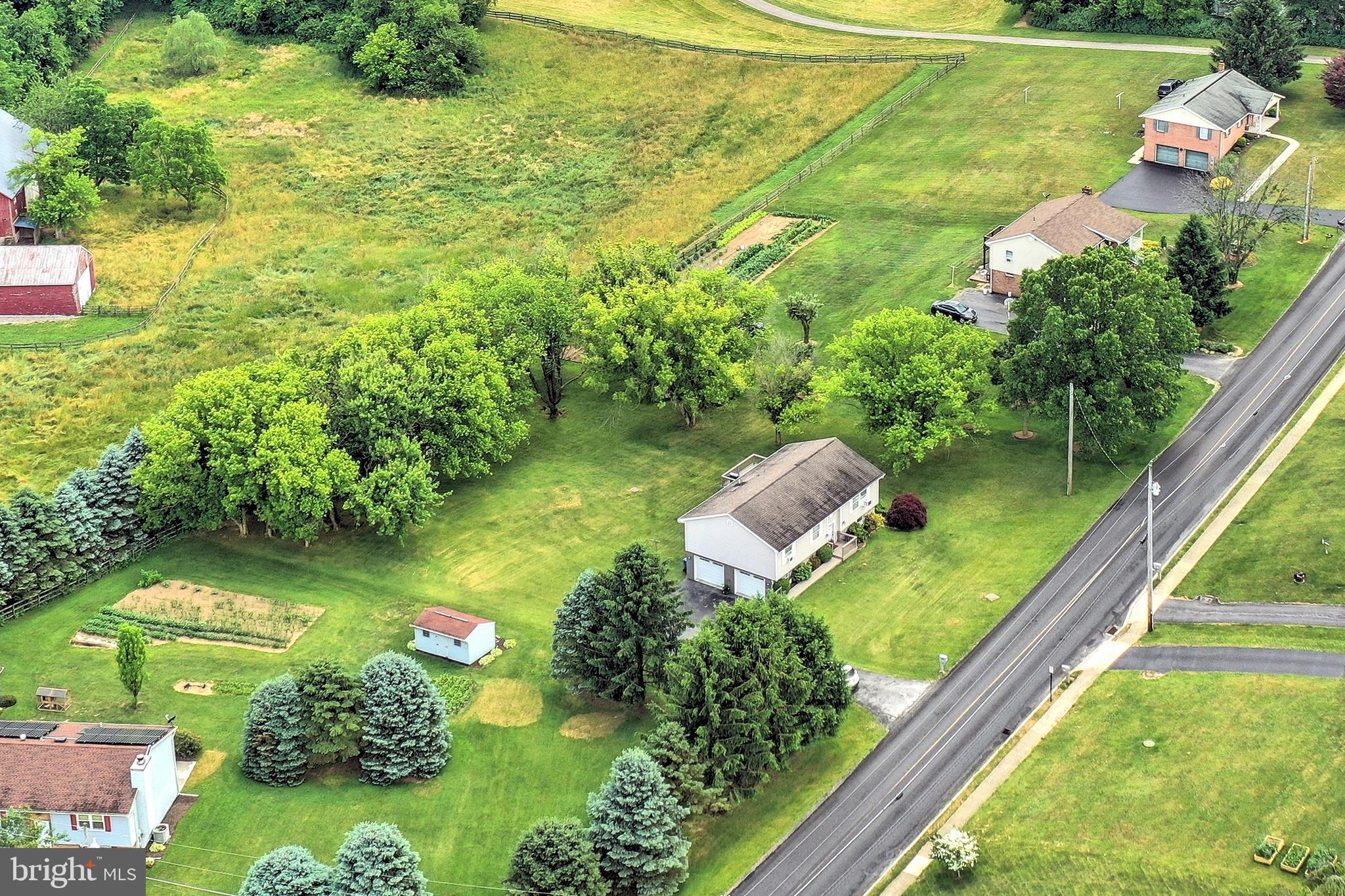 4422 Walters Hatchery Road Spring Grove, PA 17362 - Photo 10 of 40