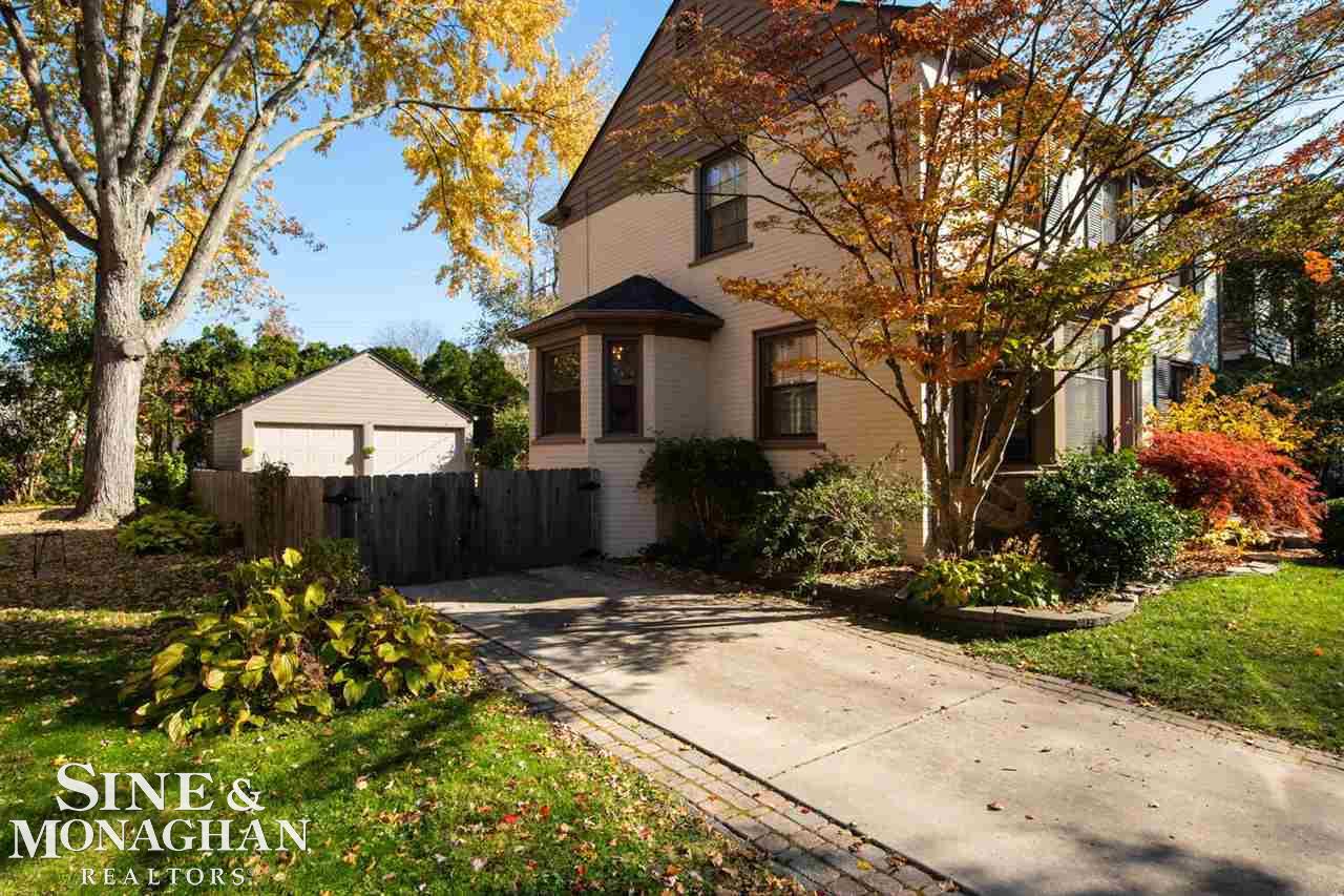 1326 Harvard Road Grosse Pointe Park, MI 48230 - Photo 5 of 47