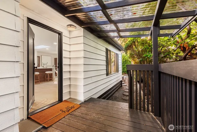 $568,000 | 19425 Hollyhills Drive Northeast, Bothell, WA 98011