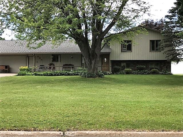 684 Holly Road Cadillac, MI 49601 - Photo 1 of 21 1834817.JPG