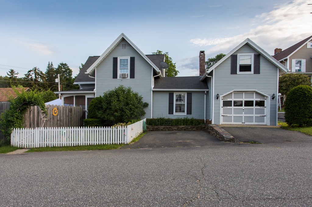 51 Chestnut Street Ware, MA 01082 - Photo 1 of 21 Gallery Image 1