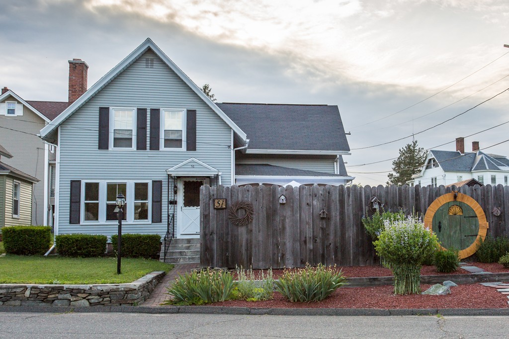 51 Chestnut Street Ware, MA 01082 - Photo 2 of 21 Gallery Image 2