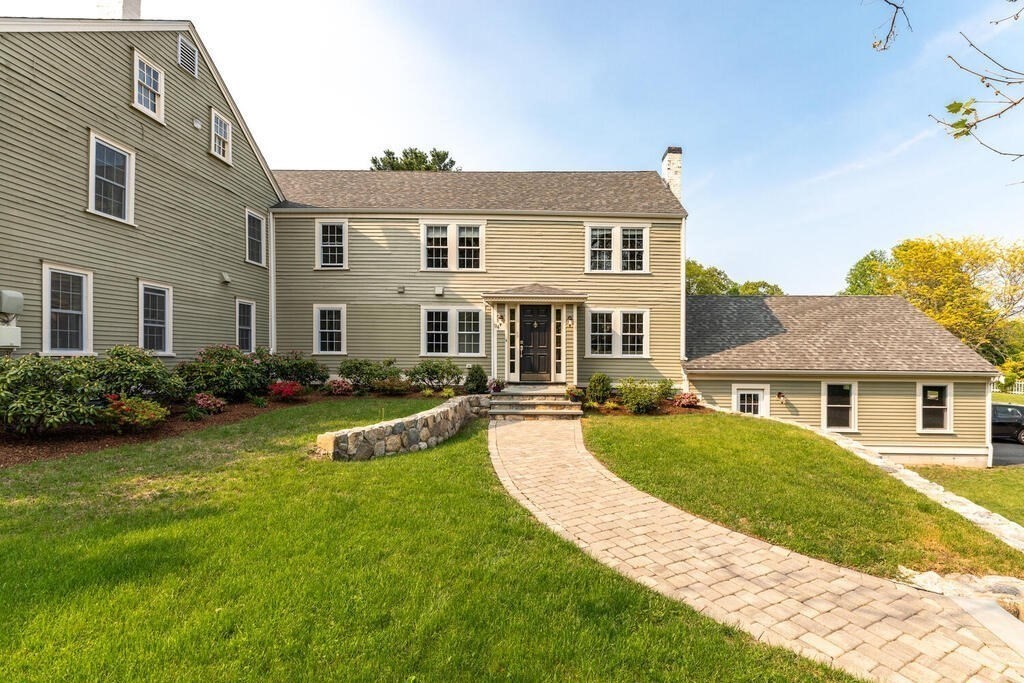 94 Blossomcrest Road, Unit 94 Lexington, MA 02421 - Photo 1 of 39 Gallery Image 1