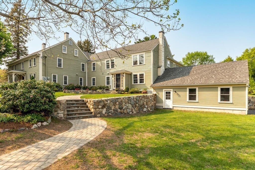 94 Blossomcrest Road, Unit 94 Lexington, MA 02421 - Photo 5 of 39 Gallery Image 5