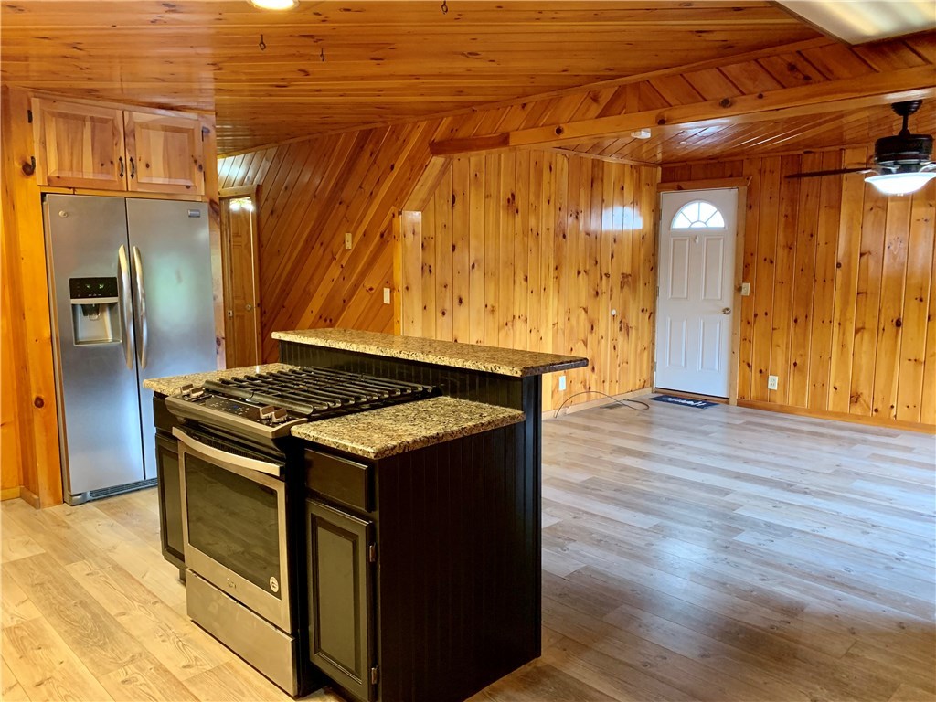 33 St Barnabe Street Woonsocket, RI 02895 - Photo 4 of 33 Gallery Image 4