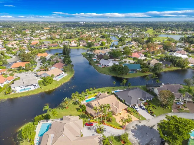 $1,034,000 | 7840 Northwest 86th Terrace, Tamarac, FL 33321
