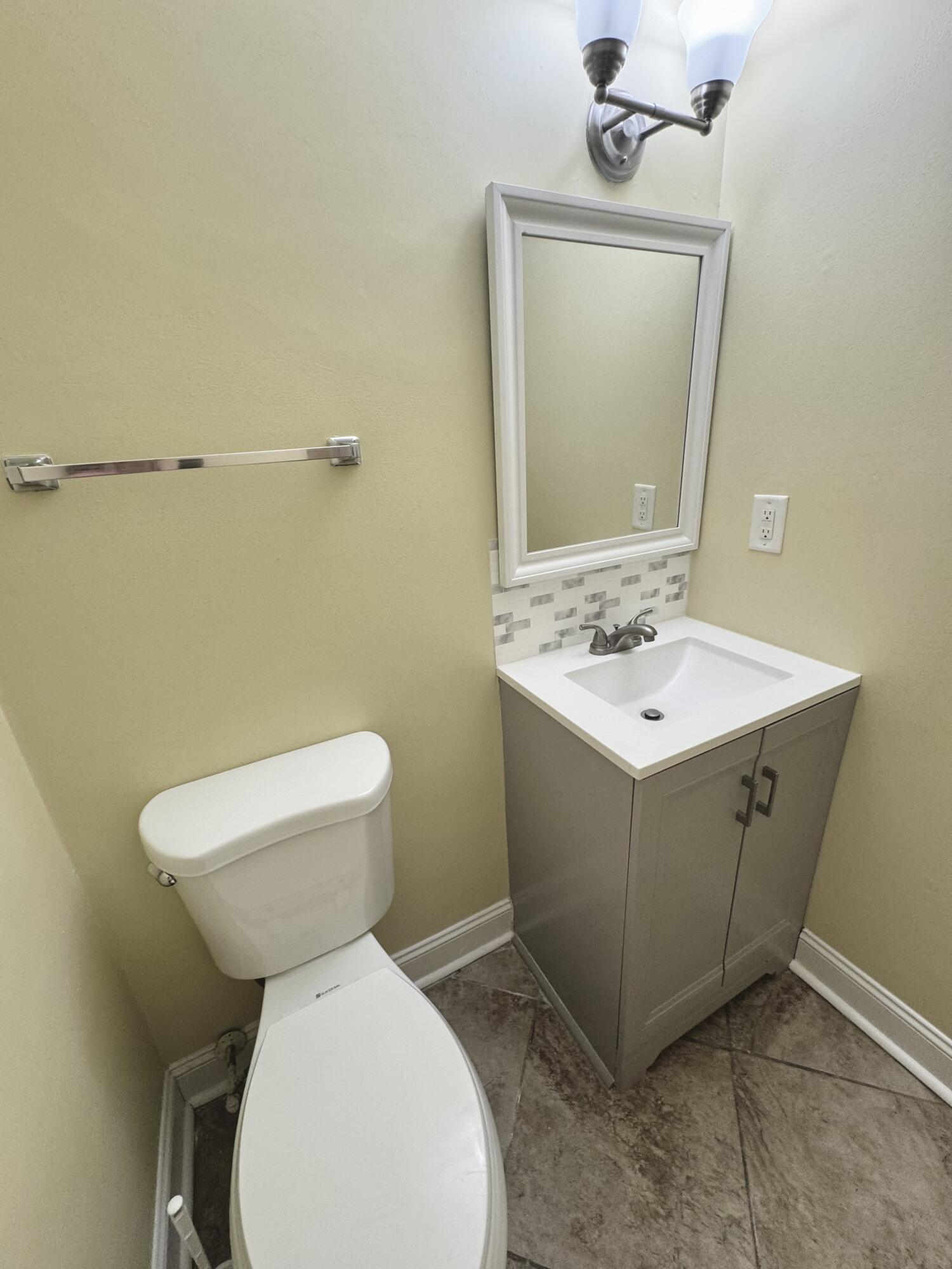 1910 Tropicana Road, Unit 9E North Charleston, SC 29406 - Photo 6 of 15 IMG_4877