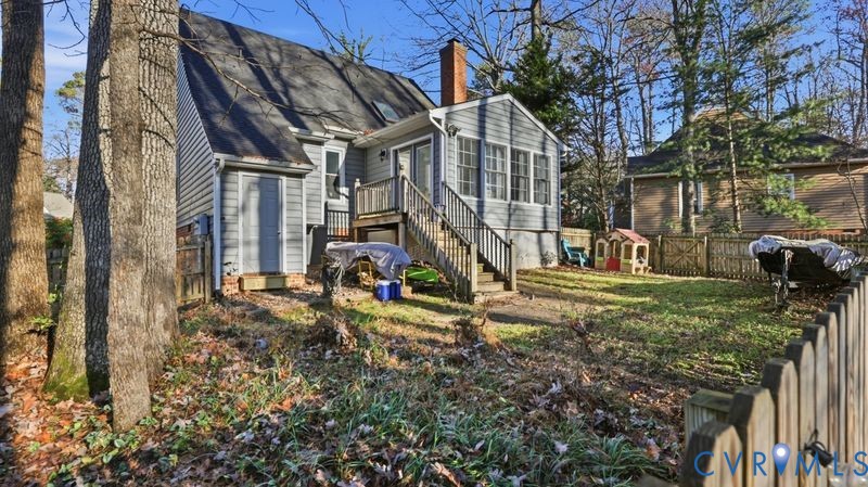 14607 Chatmoss Court Midlothian, VA 23112 - Photo 36 of 41 a view of a back yard of the house