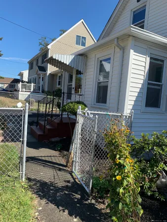 $2,500 | 42 Whalley Avenue, Milford, CT 06460