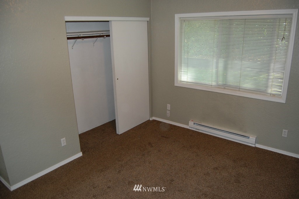 328 South Davies Road Lake Stevens, WA 98258 - Photo 8 of 24 Gallery Image 8