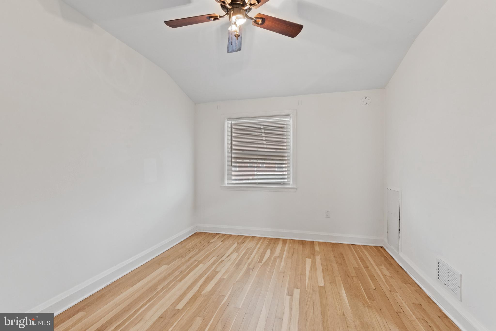 1922 Oxley Road Baltimore, MD 21222 - Photo 14 of 35