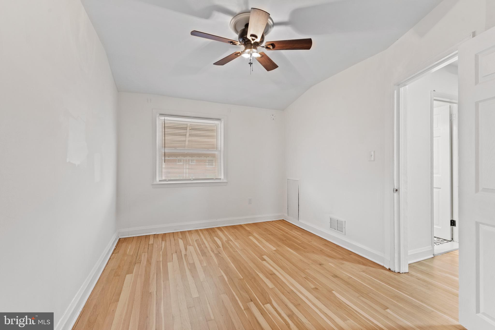 1922 Oxley Road Baltimore, MD 21222 - Photo 17 of 35