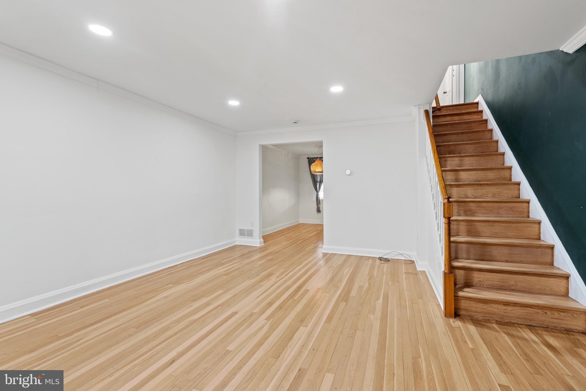 1922 Oxley Road Baltimore, MD 21222 - Photo 3 of 35