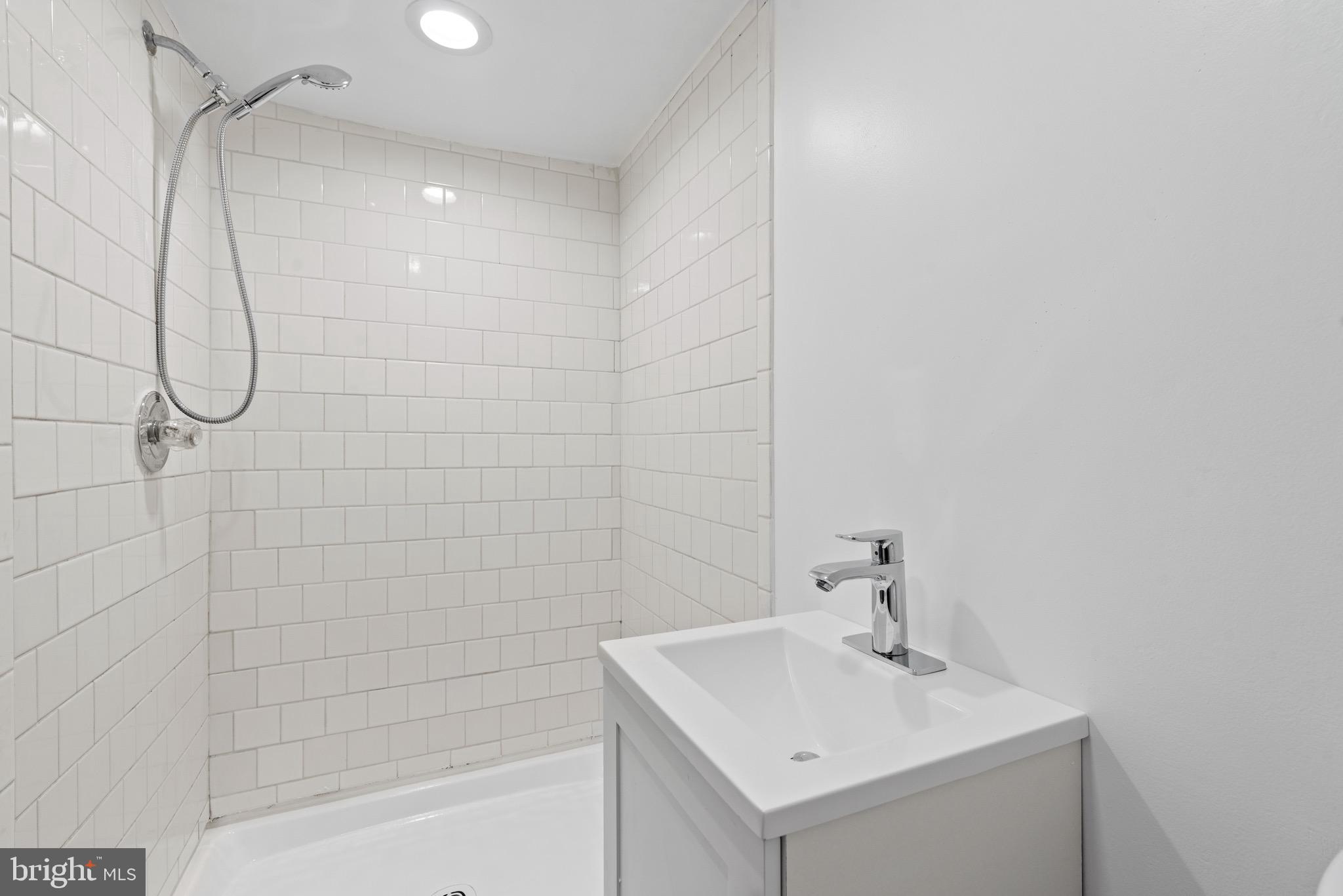 1922 Oxley Road Baltimore, MD 21222 - Photo 31 of 35