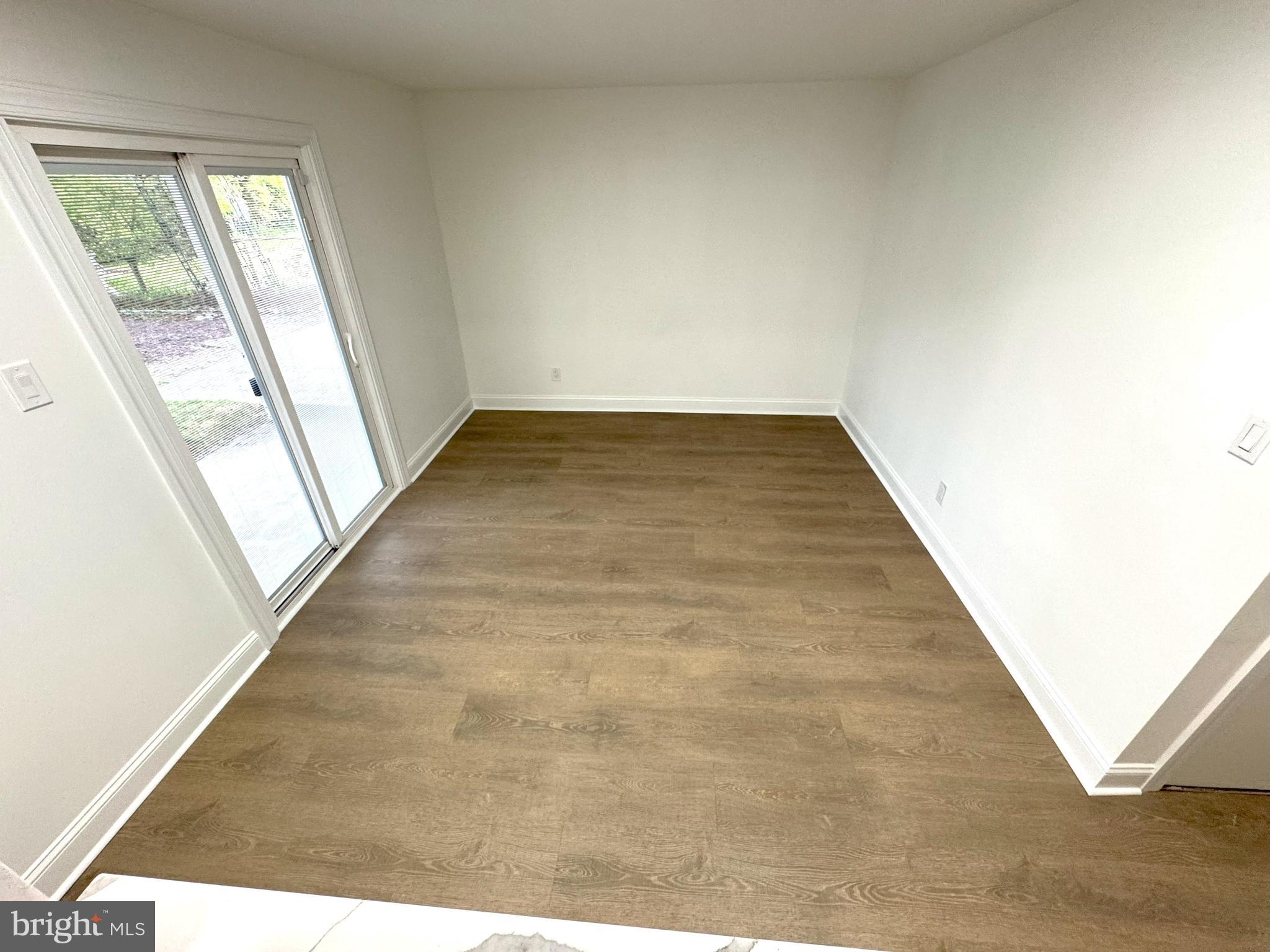 420 Jefferson Avenue Beverly, NJ 08010 - Photo 22 of 30 living room