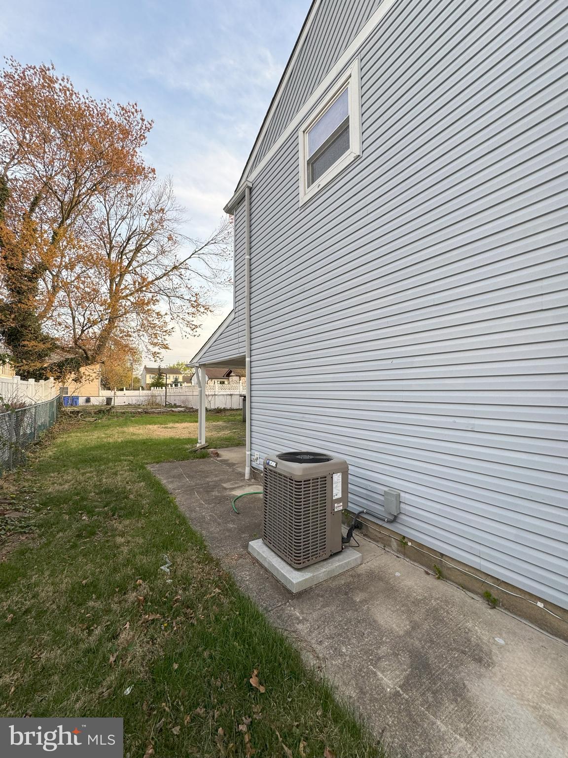 420 Jefferson Avenue Beverly, NJ 08010 - Photo 27 of 30 sideyard