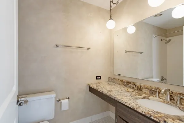 $279,999 | 1756 Plymouth Court, Unit B, Wheaton, IL 60189