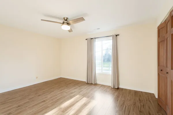 $279,999 | 1756 Plymouth Court, Unit B, Wheaton, IL 60189