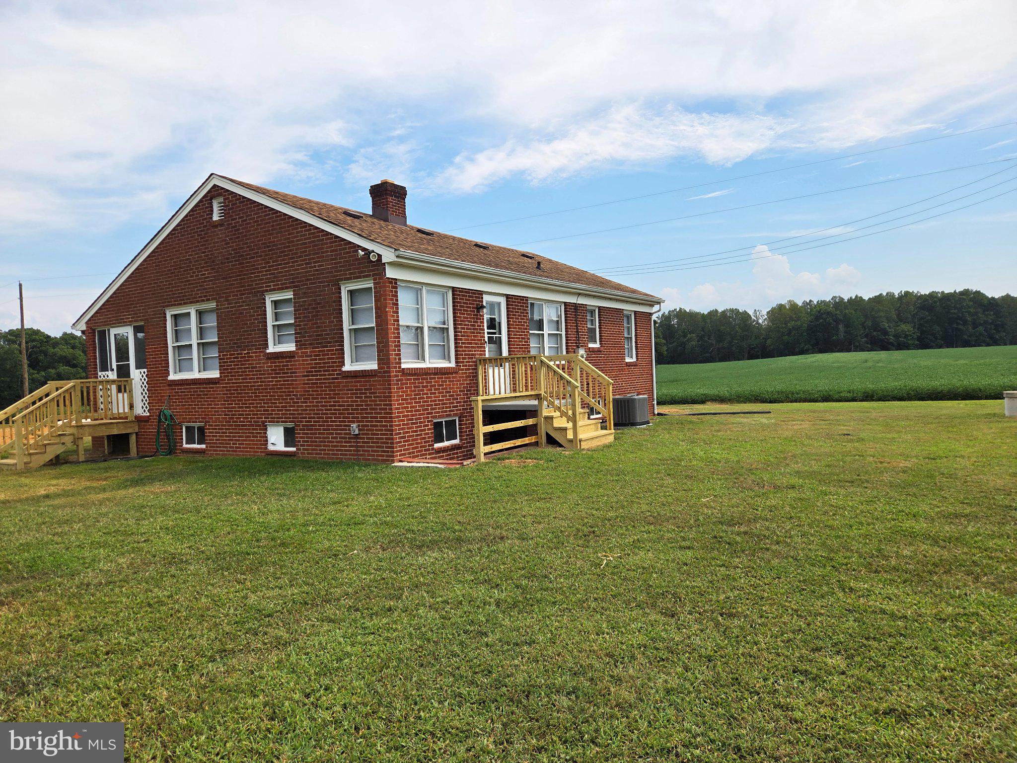 23432 Fork Bridge Road Milford, VA 22514 - Photo 3 of 11 Rear