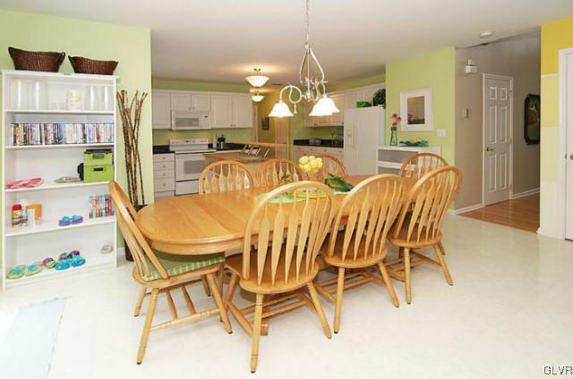 395 Molasses Road Bangor, PA 18013 - Photo 26 of 37 Gallery Image 26