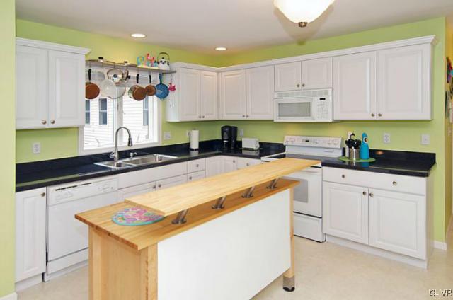 395 Molasses Road Bangor, PA 18013 - Photo 27 of 37 Gallery Image 27