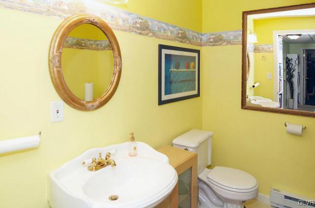 395 Molasses Road Bangor, PA 18013 - Photo 3 of 37 Gallery Image 3