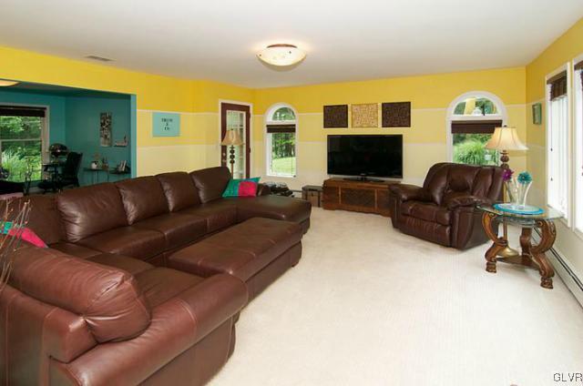 395 Molasses Road Bangor, PA 18013 - Photo 9 of 37 Gallery Image 9