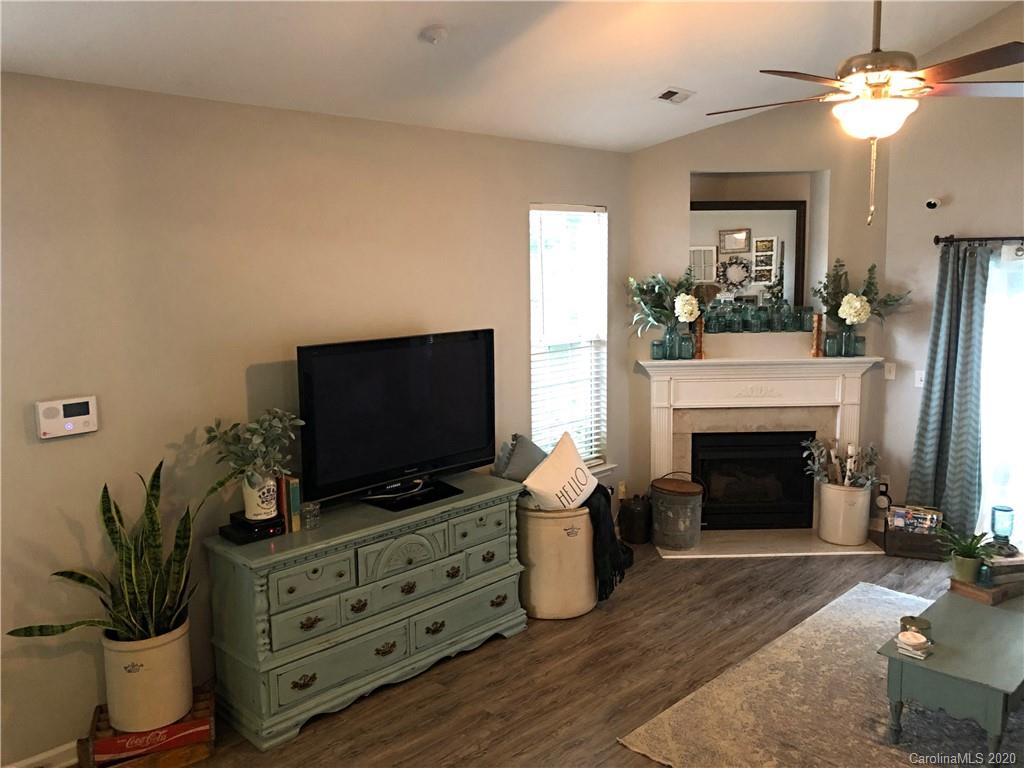 738 Shellstone Place, Unit 26 Fort Mill, SC 29708 - Photo 4 of 22